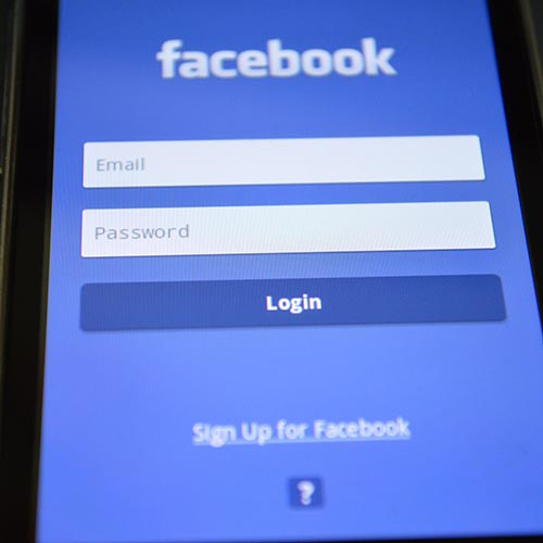 Using Facebook Live to Build your Brand Identity